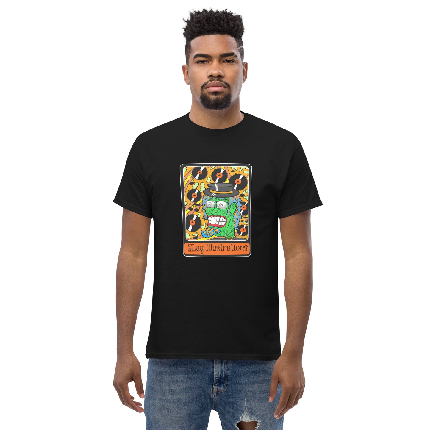 Perfect blend of urban streetwear & college fashion with our Groovy T-Shirt. Casual vintage vibe! Ideal for music lovers - black